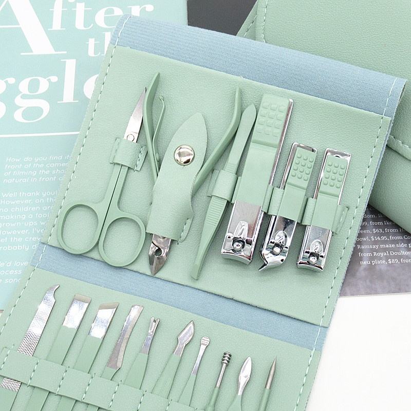 16 Piece Manicure Pedicure Kit (Professional Nail Care Set)
