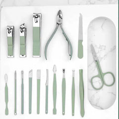 16 Piece Manicure Pedicure Kit (Professional Nail Care Set)